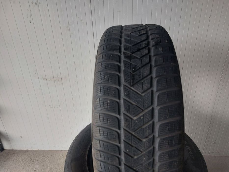 135 lei bucata! Set anvelope M+S/IARNA 235 65 17 Pirelli