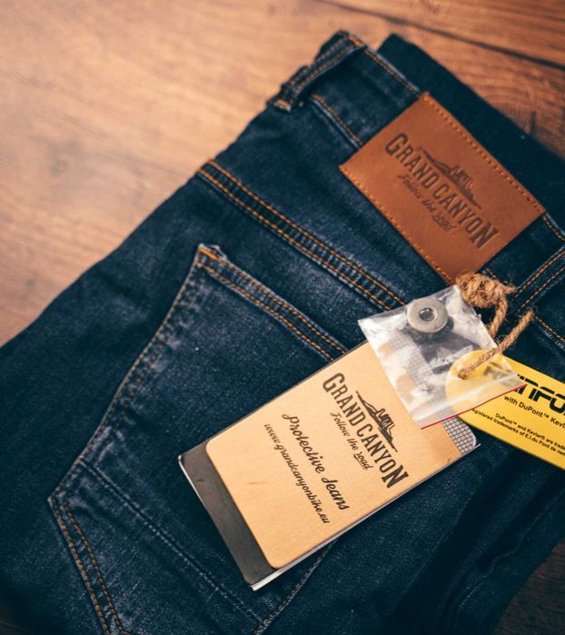 Blugi moto NOI cu Kevlar si protectii complete(genunchi,sold)GC Hornet