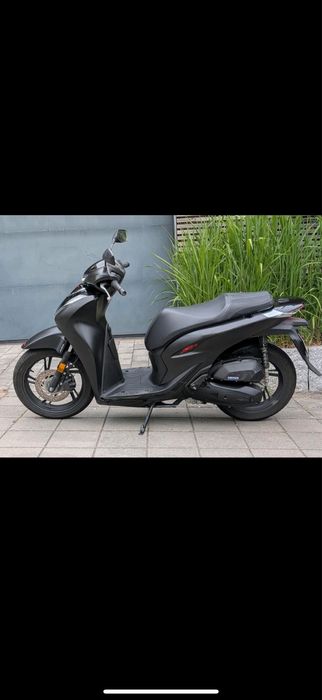 Inchirieri scuter Delivery Glovo Bolt Tazz