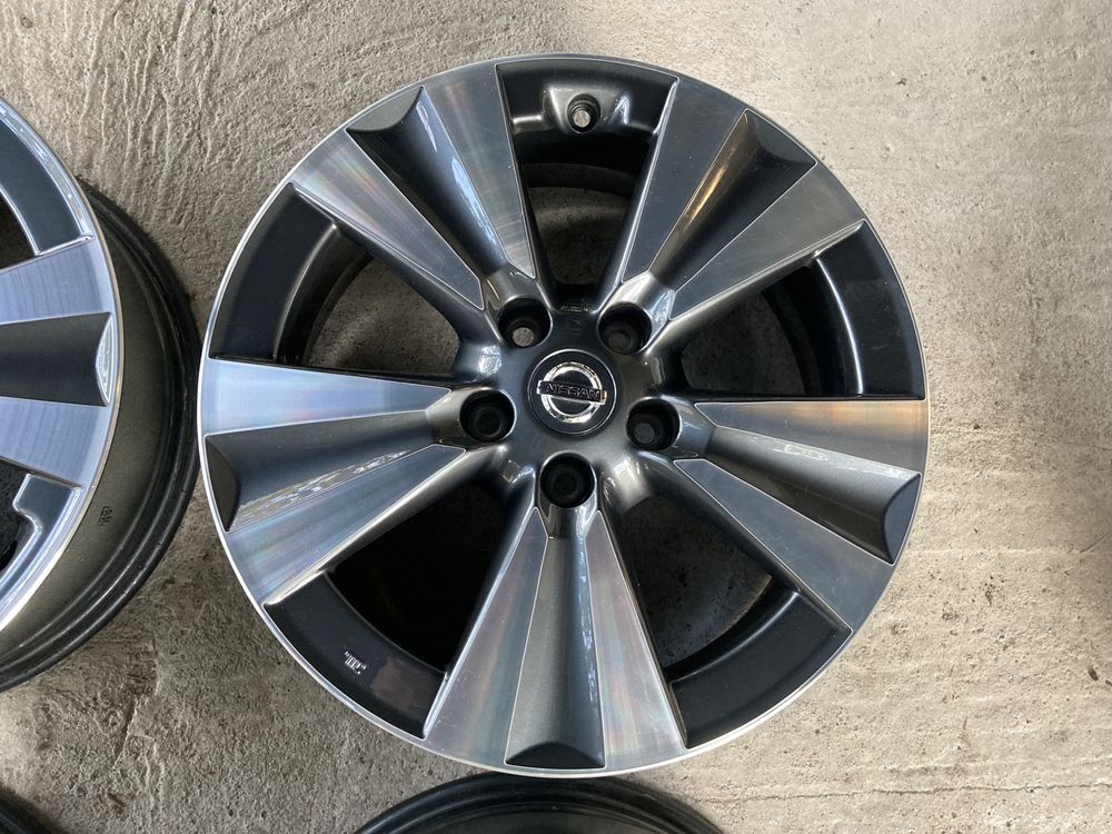 Оригинални джанти Nissan / Нисан 17" 5х114.3