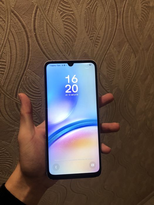 Samsung A05s.