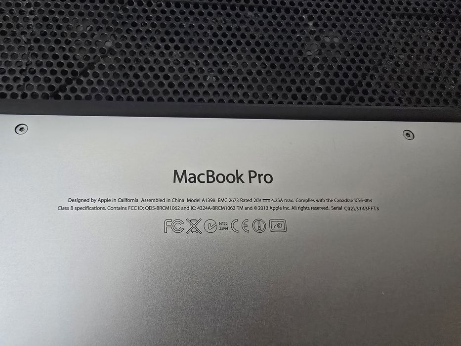 MacBook Pro, i7,16 GB RAM , ssd 512,