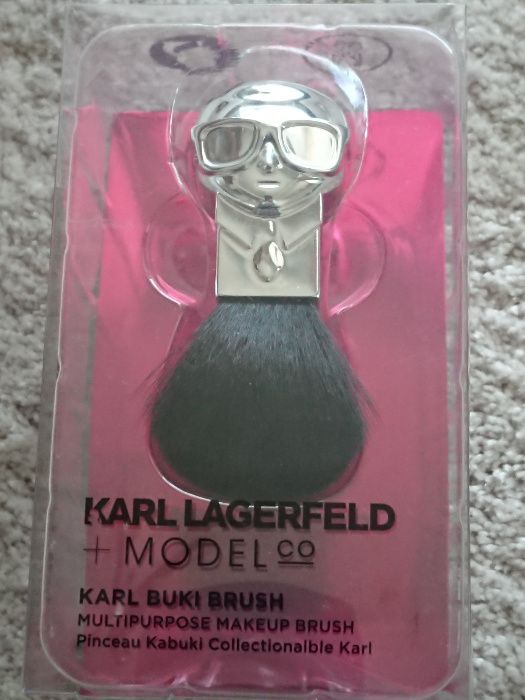 Karl Lagerfeld + MODEL co pensula