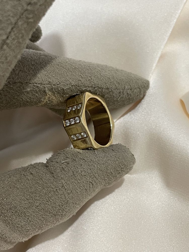 Золотое кольцо с бриллиантом проба 750 Montblanc