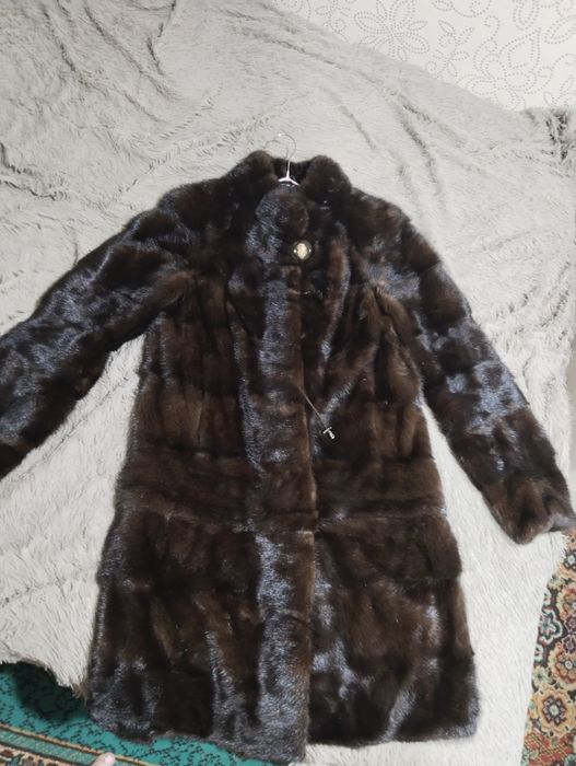 Продам норковую шубу