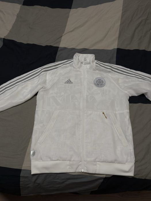 Adidas Колумбия официален екип 2020 Л размер като нов