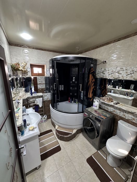 3/4/4 77-серия Феруза , с ремонтом мебель техника + Парковка. СВОЯ