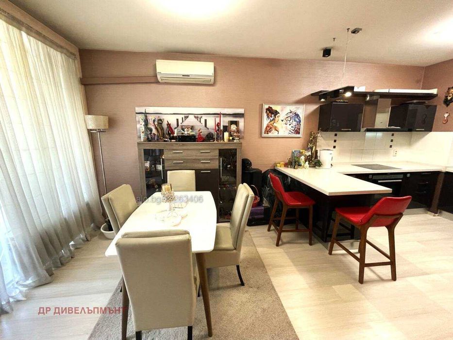 Продава се Двустаен апартамент в София, Манастирски ливади - 93 кв.м за 3449 €/кв.м - Снимка #3