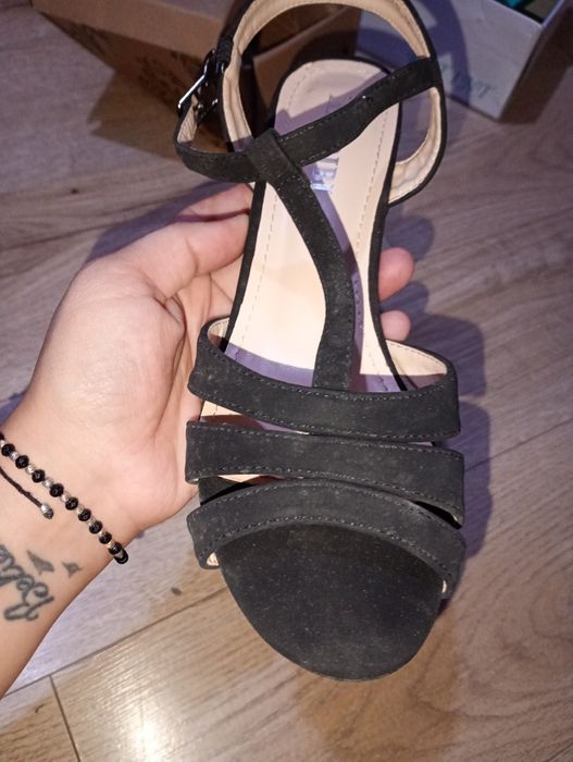 Pantofi eleganți cu toc