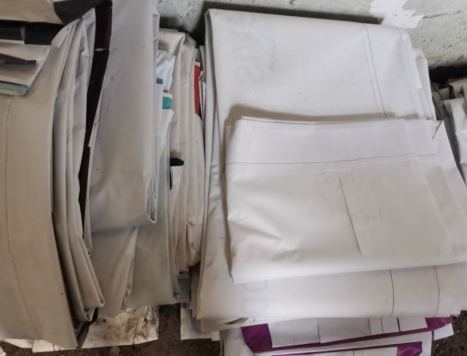 Продавам винили от билбордове