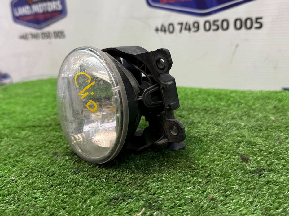 PROIECTOR CEATA FATA STANGA / DREAPTA RENAULT CLIO 4 1.2 BENZINA 2016 COD OEM 261500097R 2012-2018