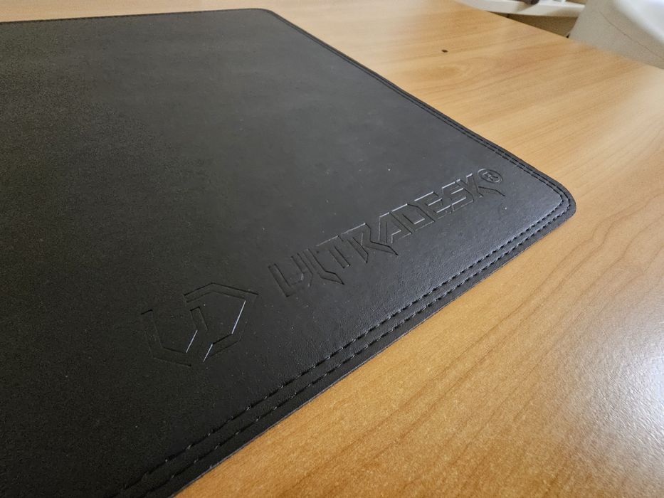 Чисто нов Mousepad размер XL (80x40см)