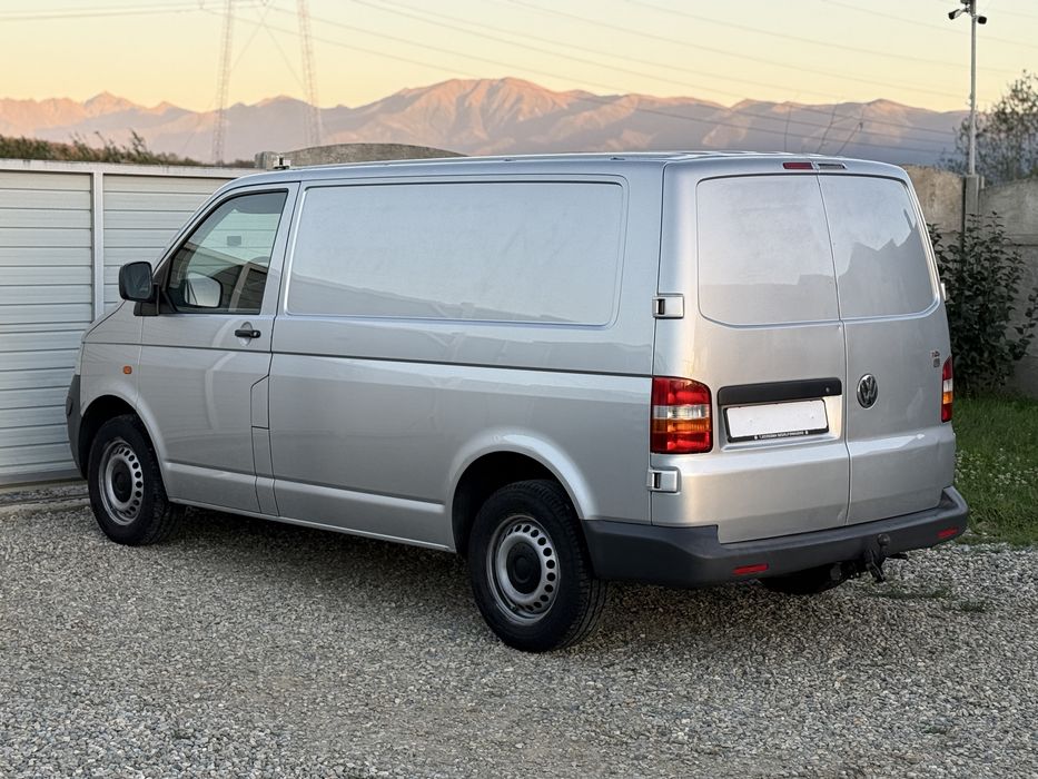 Volkswagen Transporter T5 - 2008 - A/C - Impecabil -