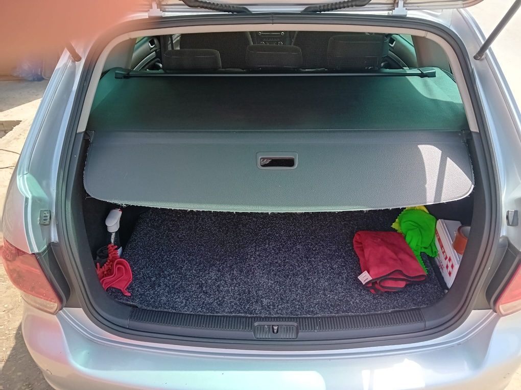 Vând Golf 6 break 1.6 TDI