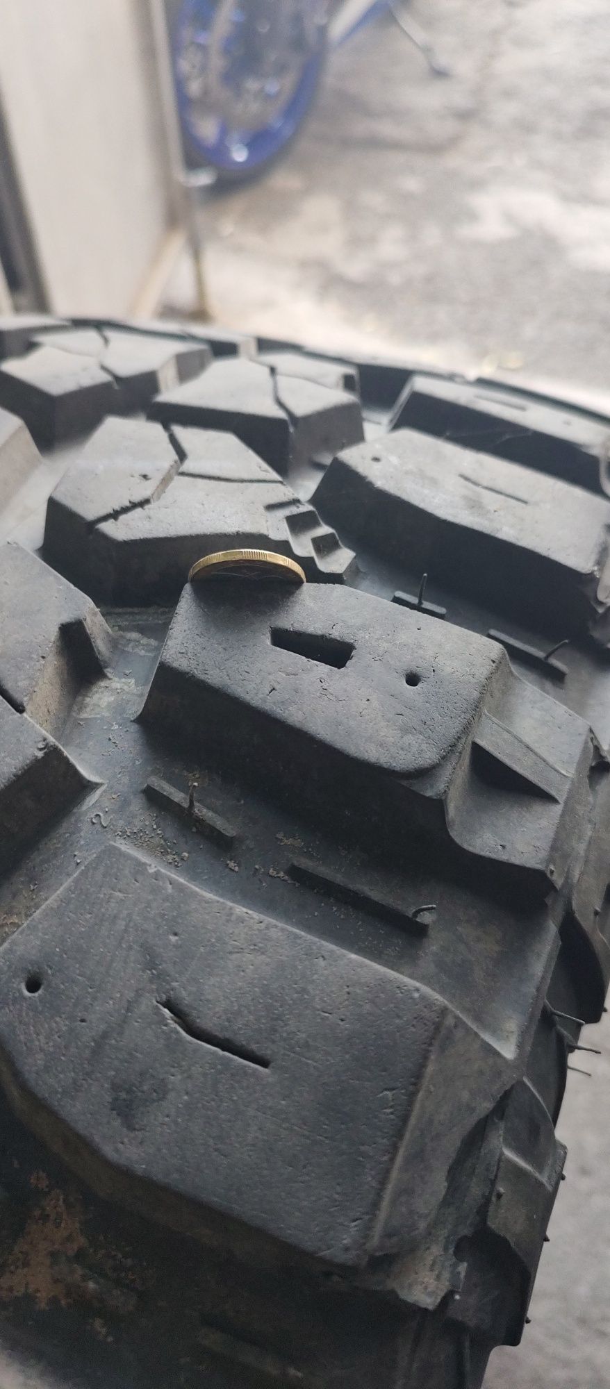 Гуми за джип  20 цола 305/55/20 MUD
