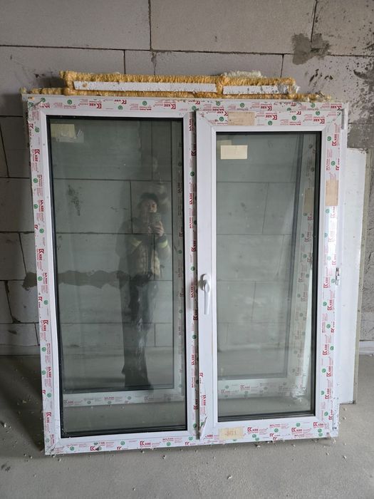 продам 2 окна комнатные