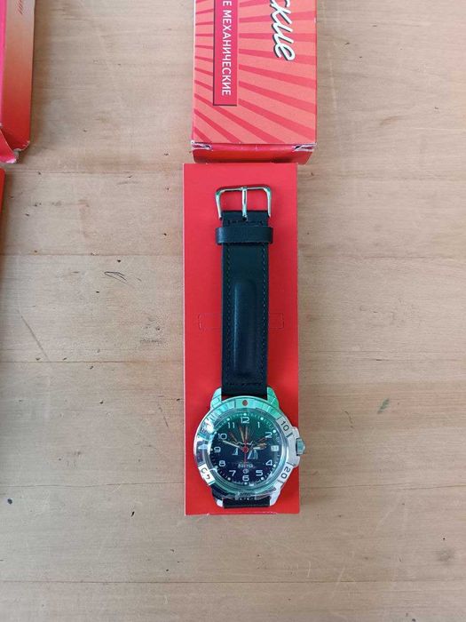 продам фирменные командирские часы