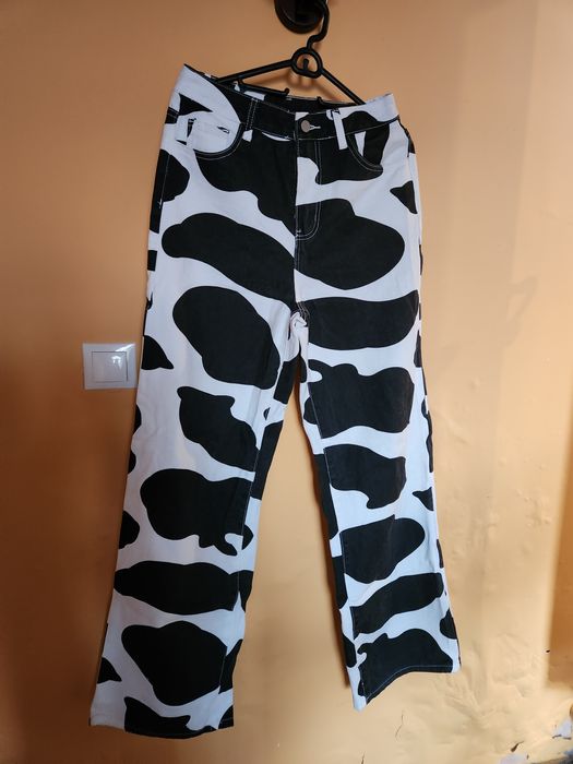 Черно бели дънки