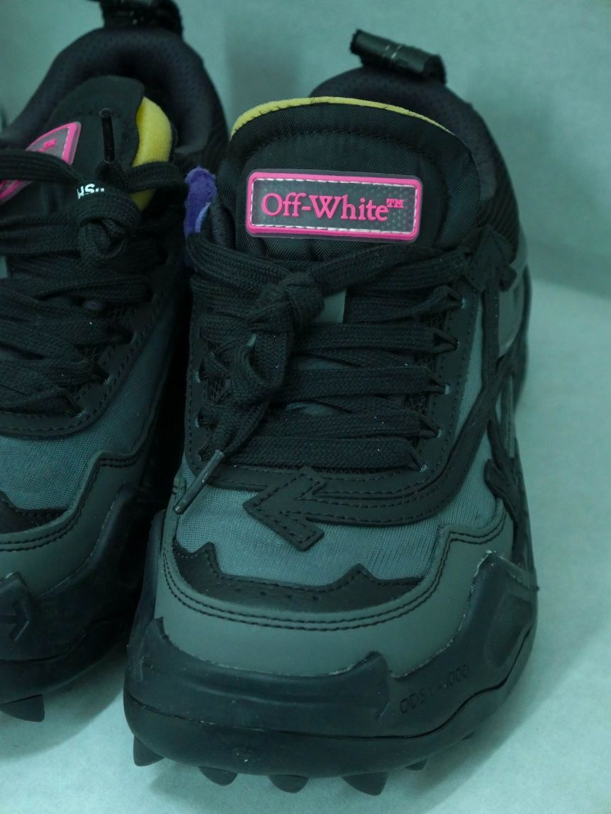 Off-White Odsy 1000