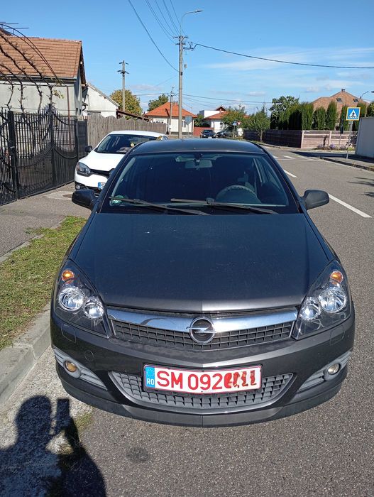 vand opel astra H - GTC, recent adus