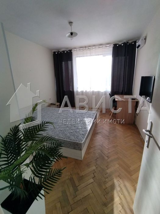 Дава се под наем Двустаен апартамент в София, Гоце Делчев - 70 кв.м за 561 € - Снимка #8