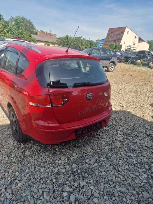 Dezmembrez Seat Altea XL 1.9 TDI BXE 77 KW an 2008