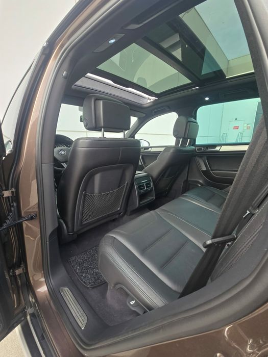 Volkswagen Touareg Hybrid fulloption piele țeapă navi camere xenon