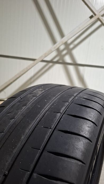 Michelin Pilot Sport 4