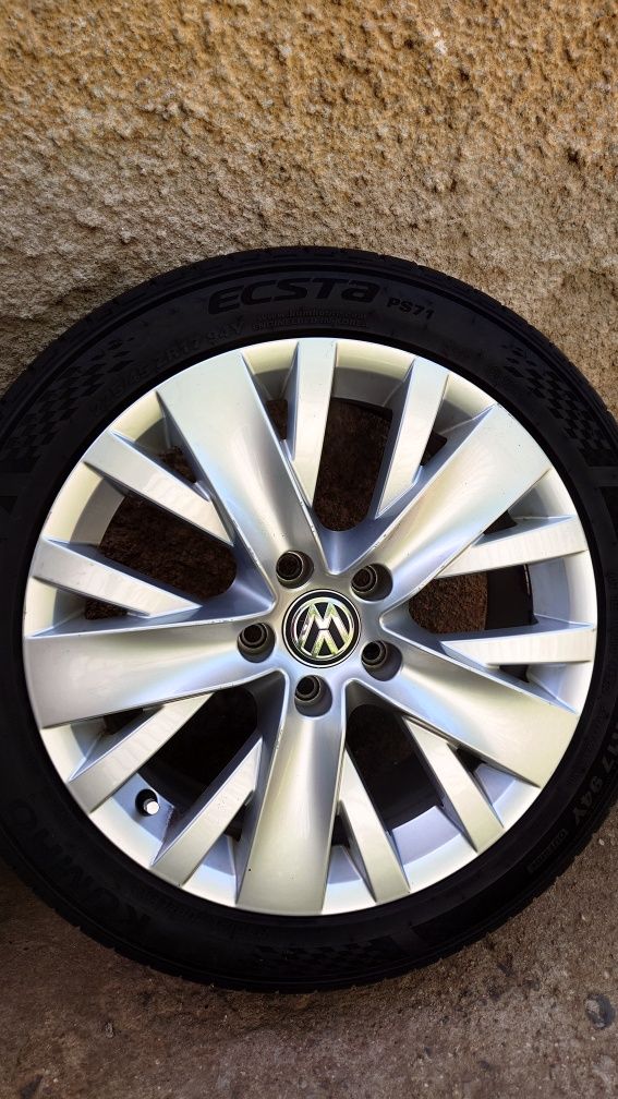 Kumho 225/45R17 VW джанти
