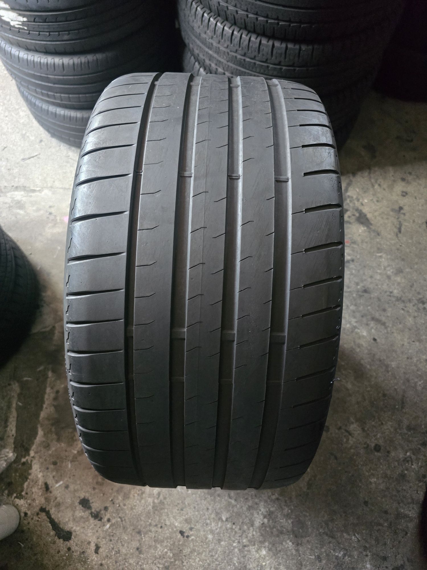 Bridgestone 275/30 R20 97Y vară
