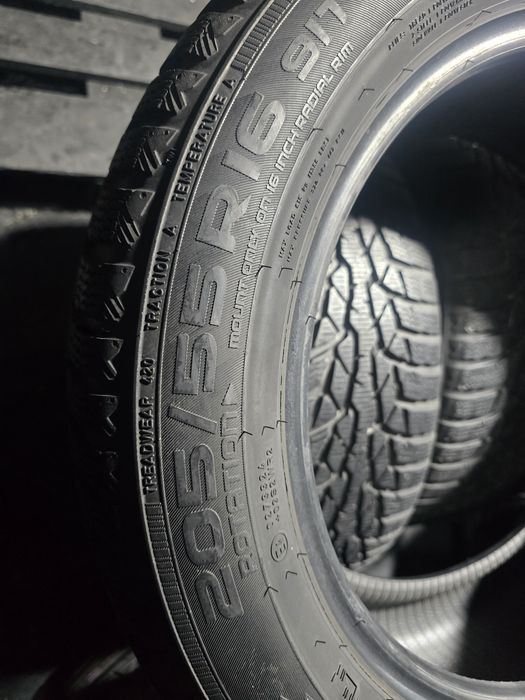 Anvelope 205/55 R16 NOKIAN de iarna