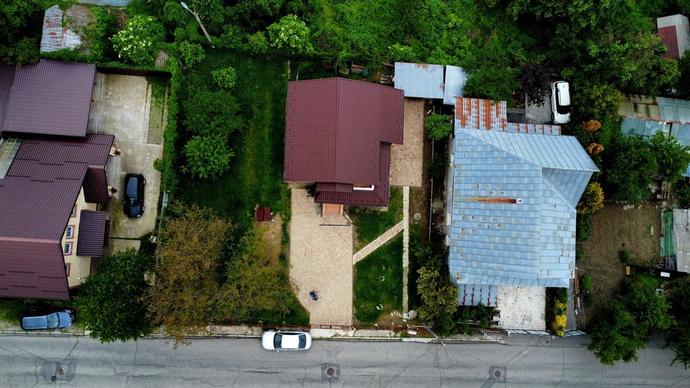 Casă cu etaj + teren 700 m² de vânzare – Găvana, Pitești