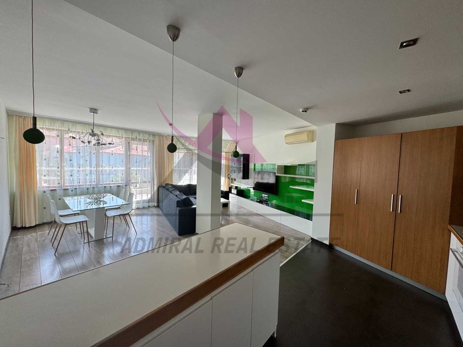 Новообзаведен! Тристаен- Идеален Център