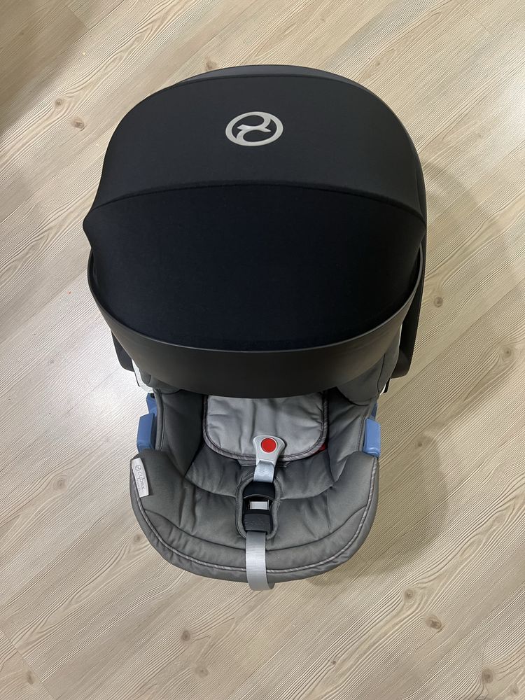 Бебешко столче Cybex Aton 5 Gold + адаптери