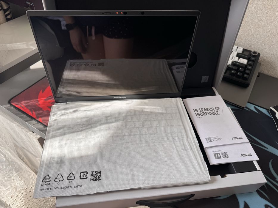 ASUS UX 2405 M новый ноутбук