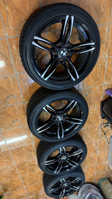 Jante bmw  cu anvelope de iarna noi 225/40/18