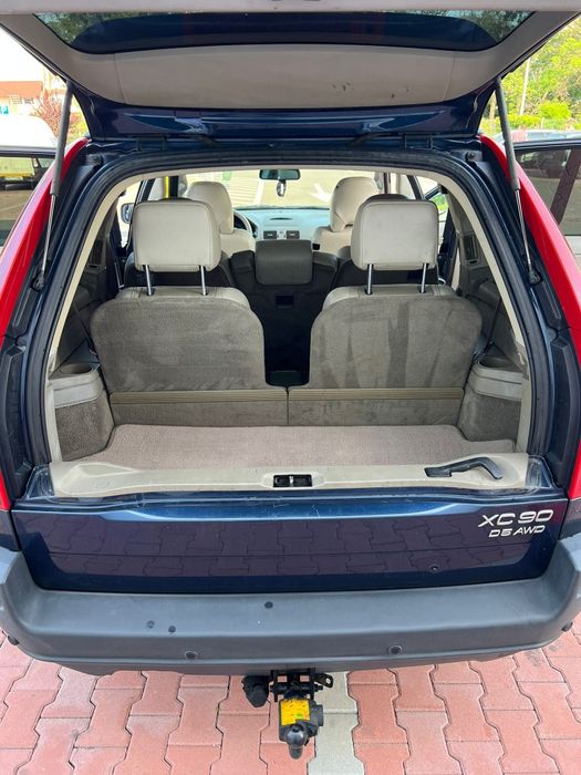 Volvo Xc 90 ---  3950aeuro