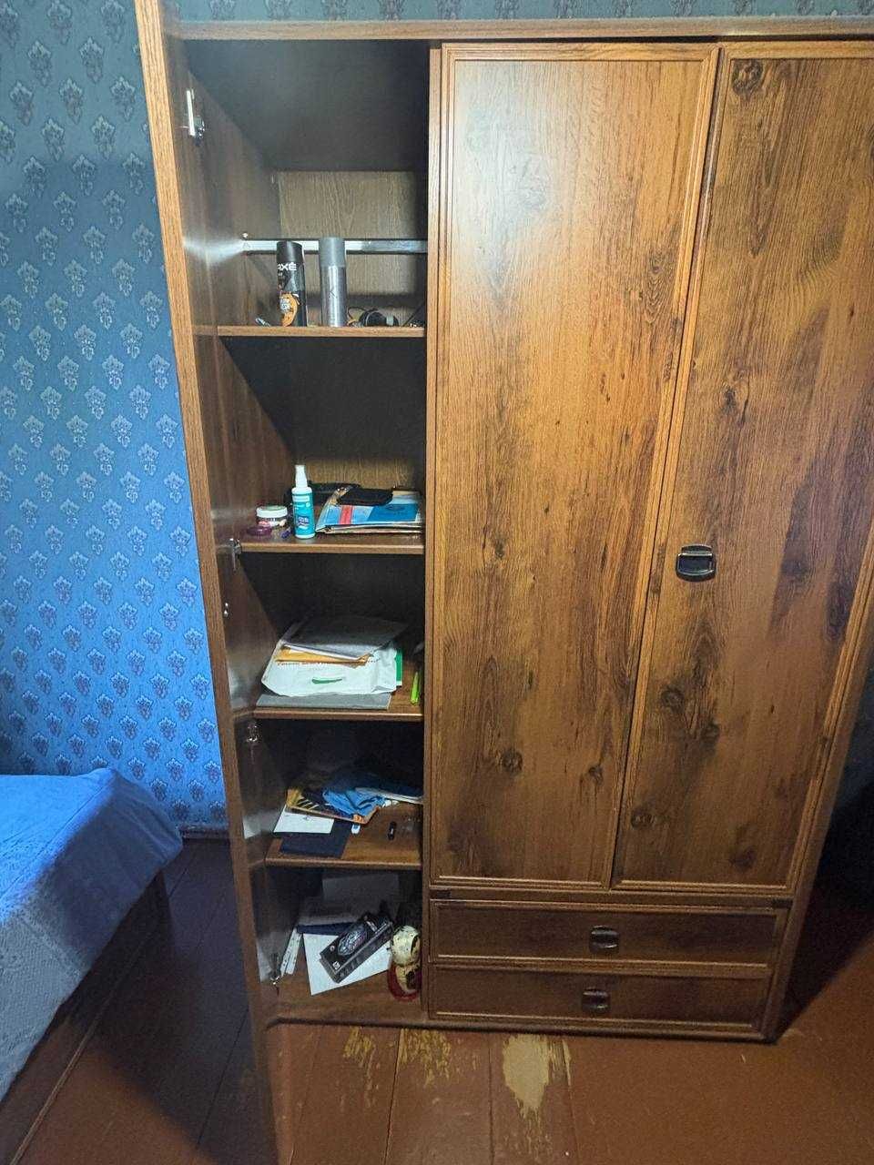 Продается шифоньер