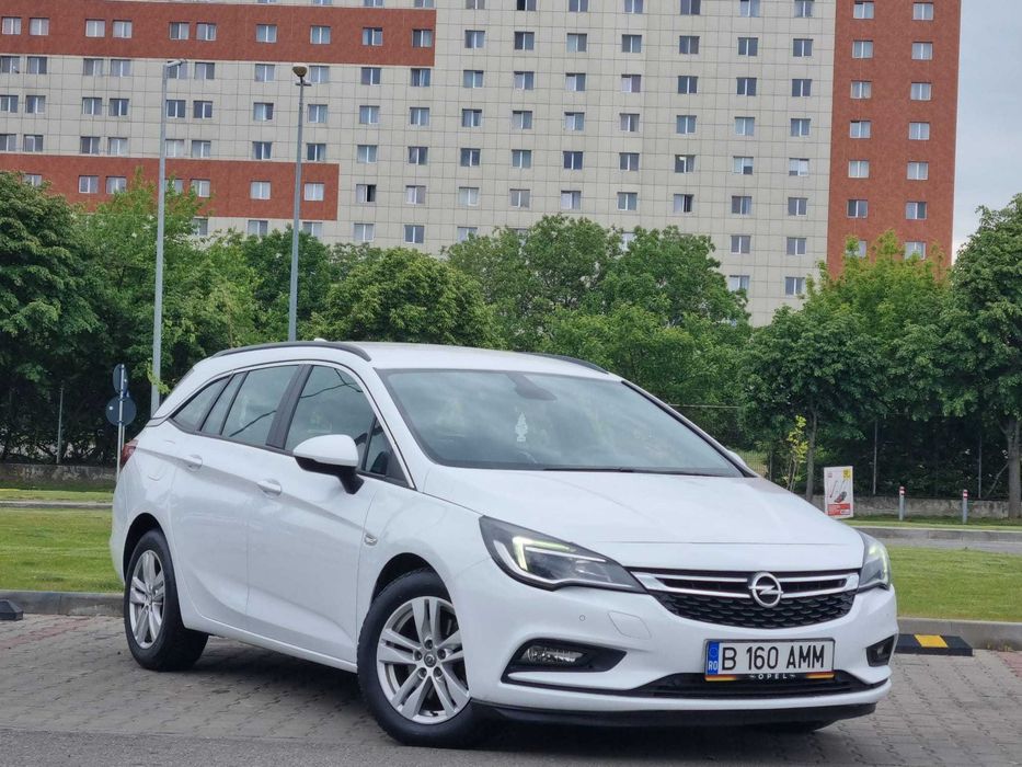 Opel Astra Ellegance 1.6 CDTI 130 CP