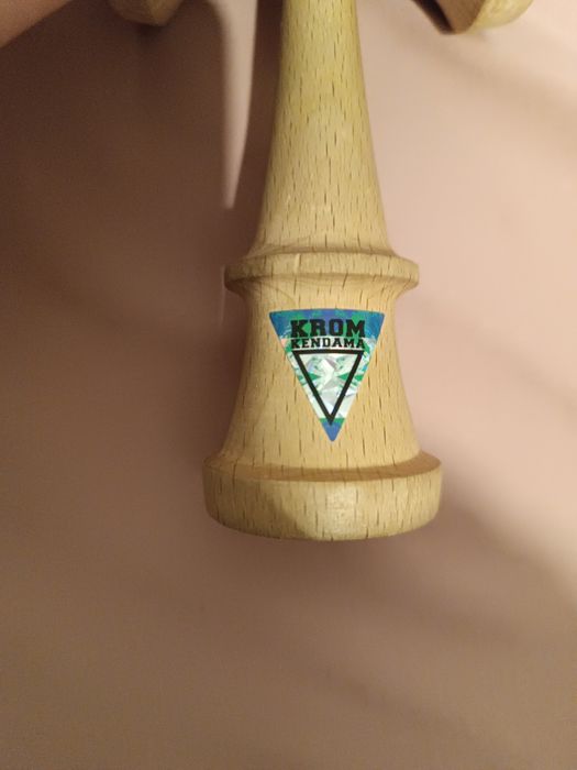 Vând kendama krom pop rabeer cu cutie