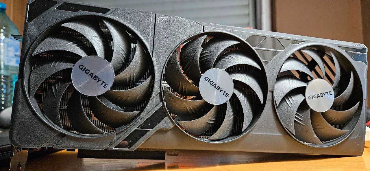 nVidia GeForce RTX 4080 Super 16GB [GIGABYTE WINDFORCE V2]