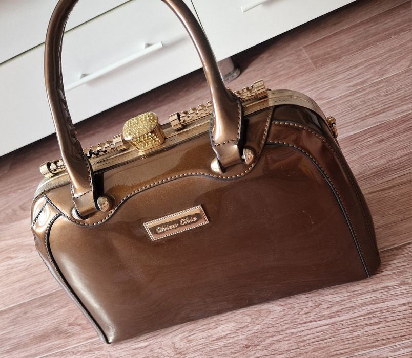 Женская ручная сумка