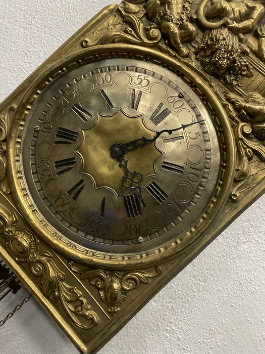 стенен часовник с месингова украса Германия 1950-1960 г.