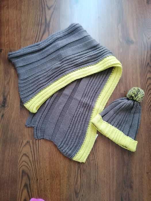 Set căciulă și fular Camaieu