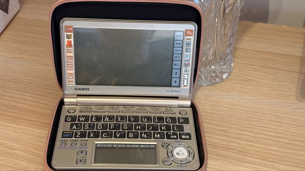Dictionar electronic casio e sf400 japonez englez