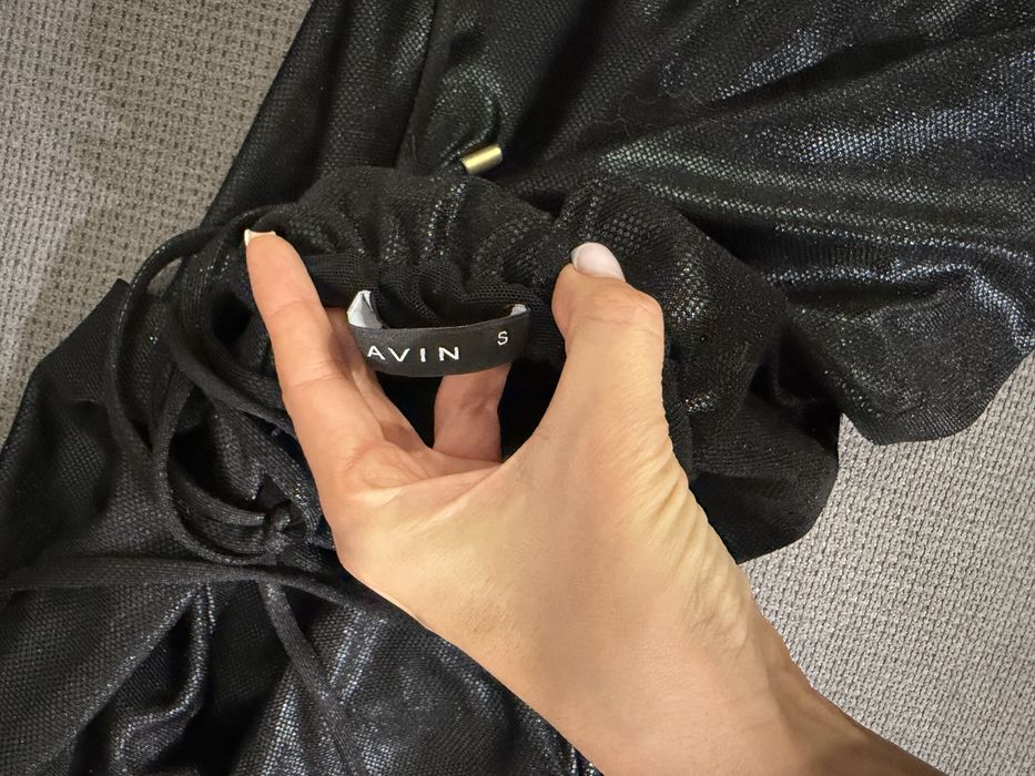 Елегантна рокля от Avin