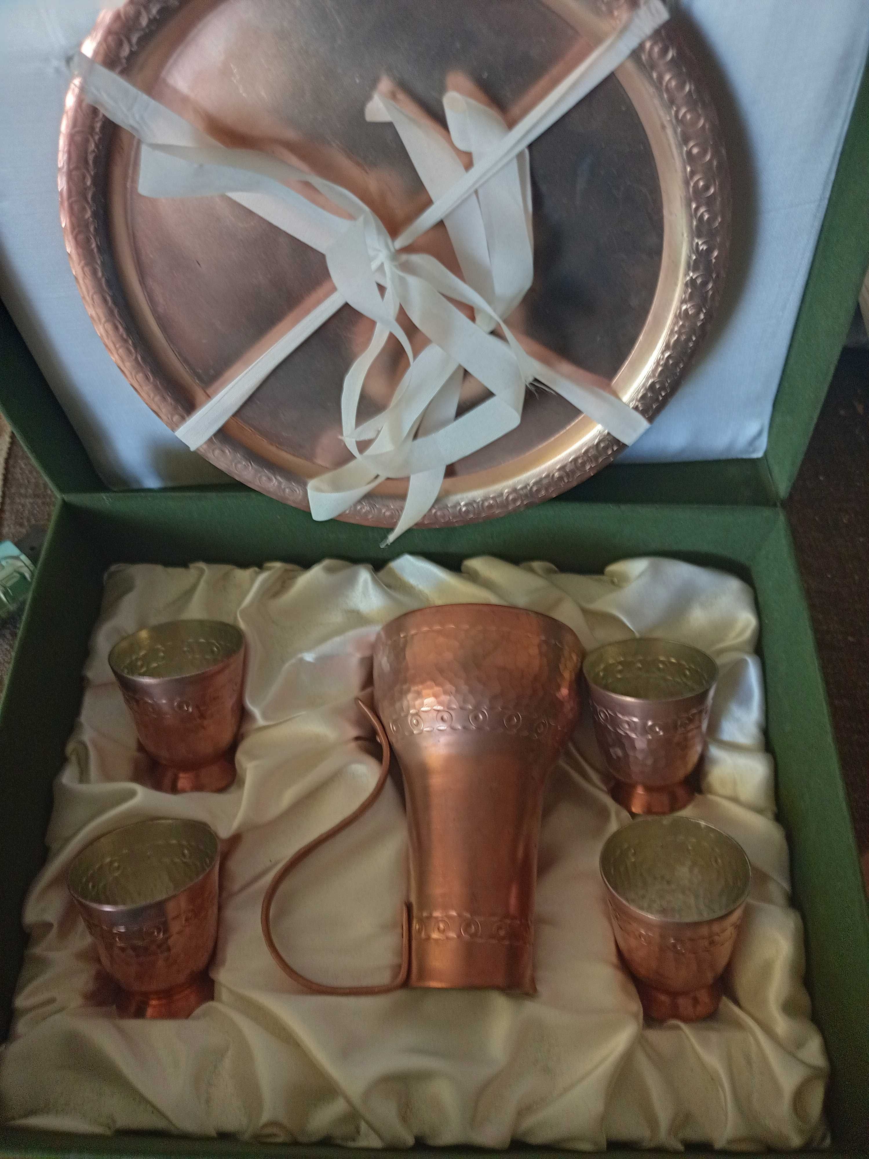 Комплект медни чаши