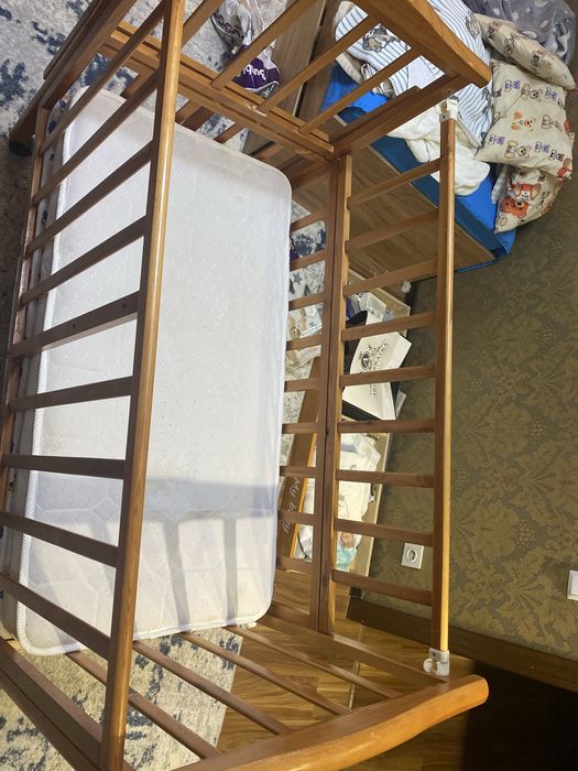 детский кровать манежка в хорошем состоянии