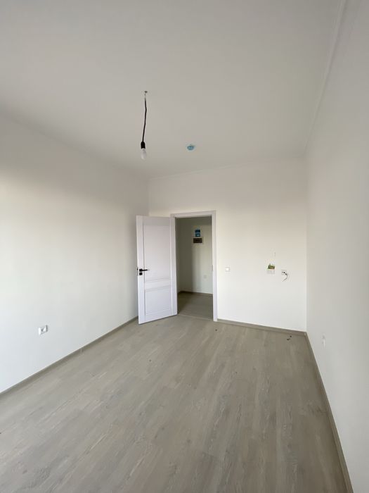 Sokin makon 34800$ 1 xonalik 5 etajdatayyor xolatda srochniy sotiladi.