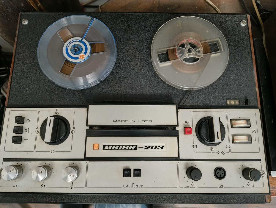 Vand magnetofon  Majak 203 . curele noi
